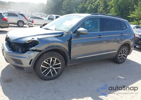 2021 Volkswagen Tiguan 2.0T Se/2.0T Se R-Line Black/2.0T Sel z USA, uszkodzony, nr VIN 3VV2B7AX4MM021283